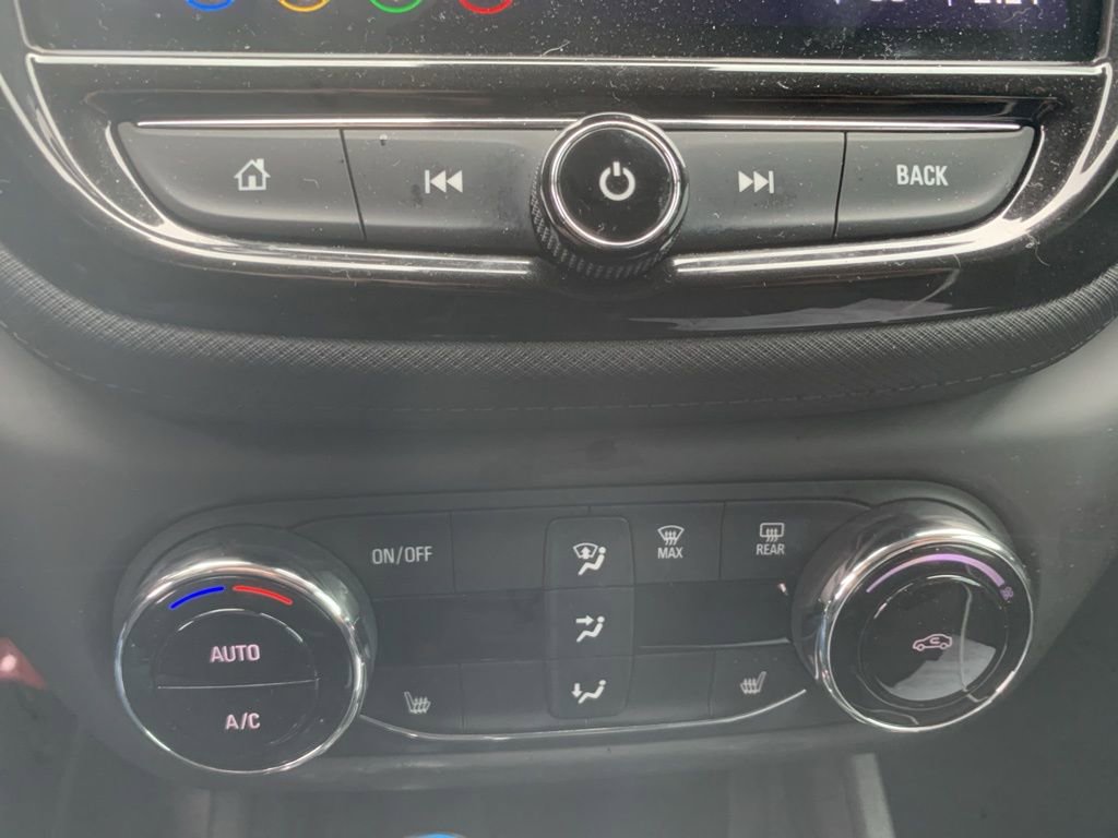 Used 2021 Chevrolet TrailBlazer LT w/ Premium Seating Package image 22