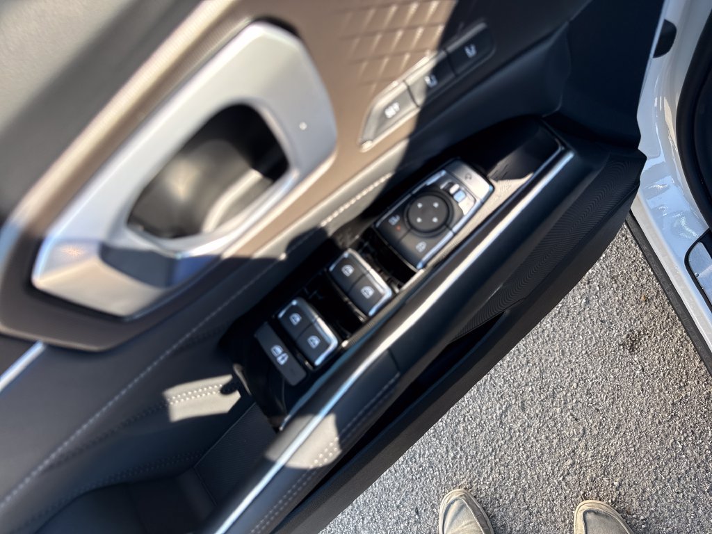 New 2026 Kia Sorento SX Prestige AWD/4WD image 11