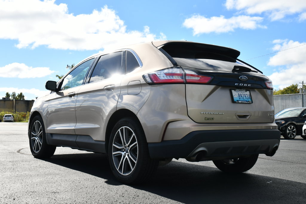 Used 2021 Ford Edge Titanium AWD/4WD image 5