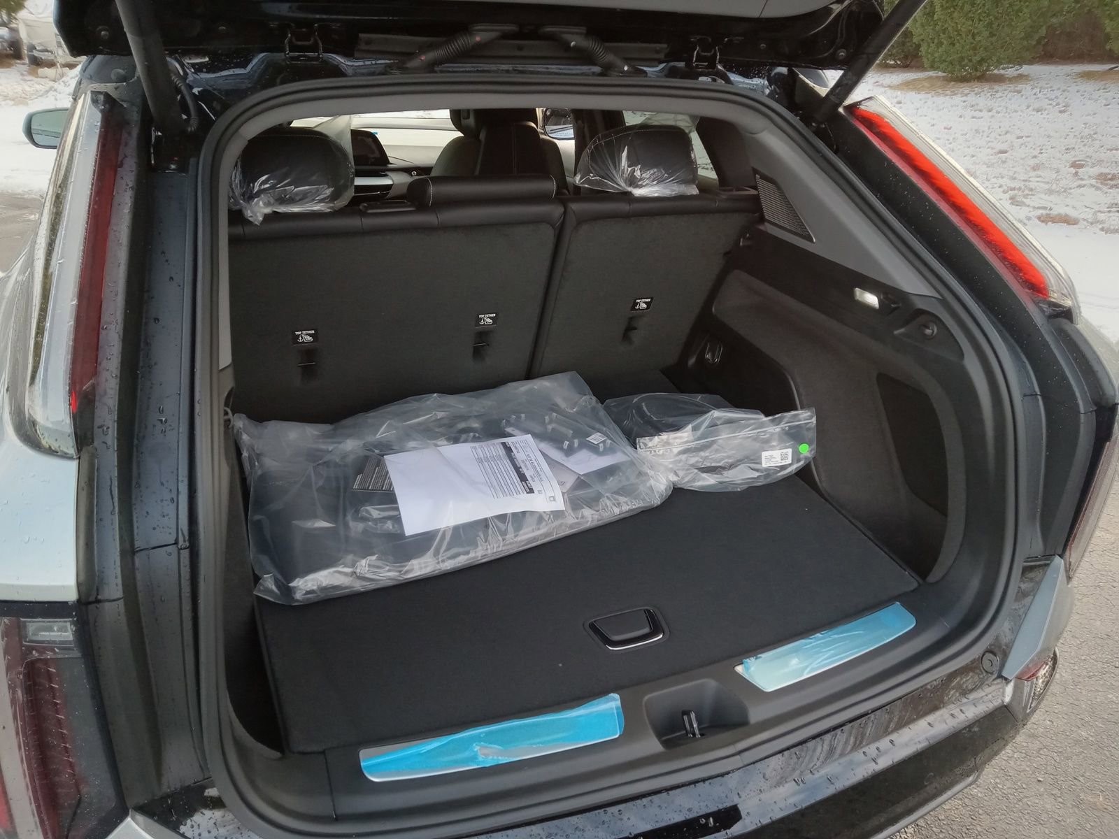 New 2026 Cadillac Optiq Sport 1 image 24