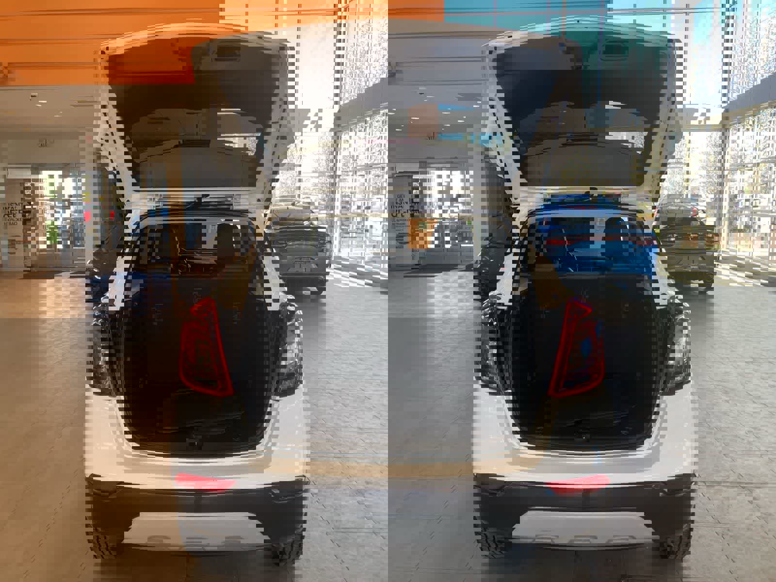 Used 2018 Buick Encore Preferred image 24