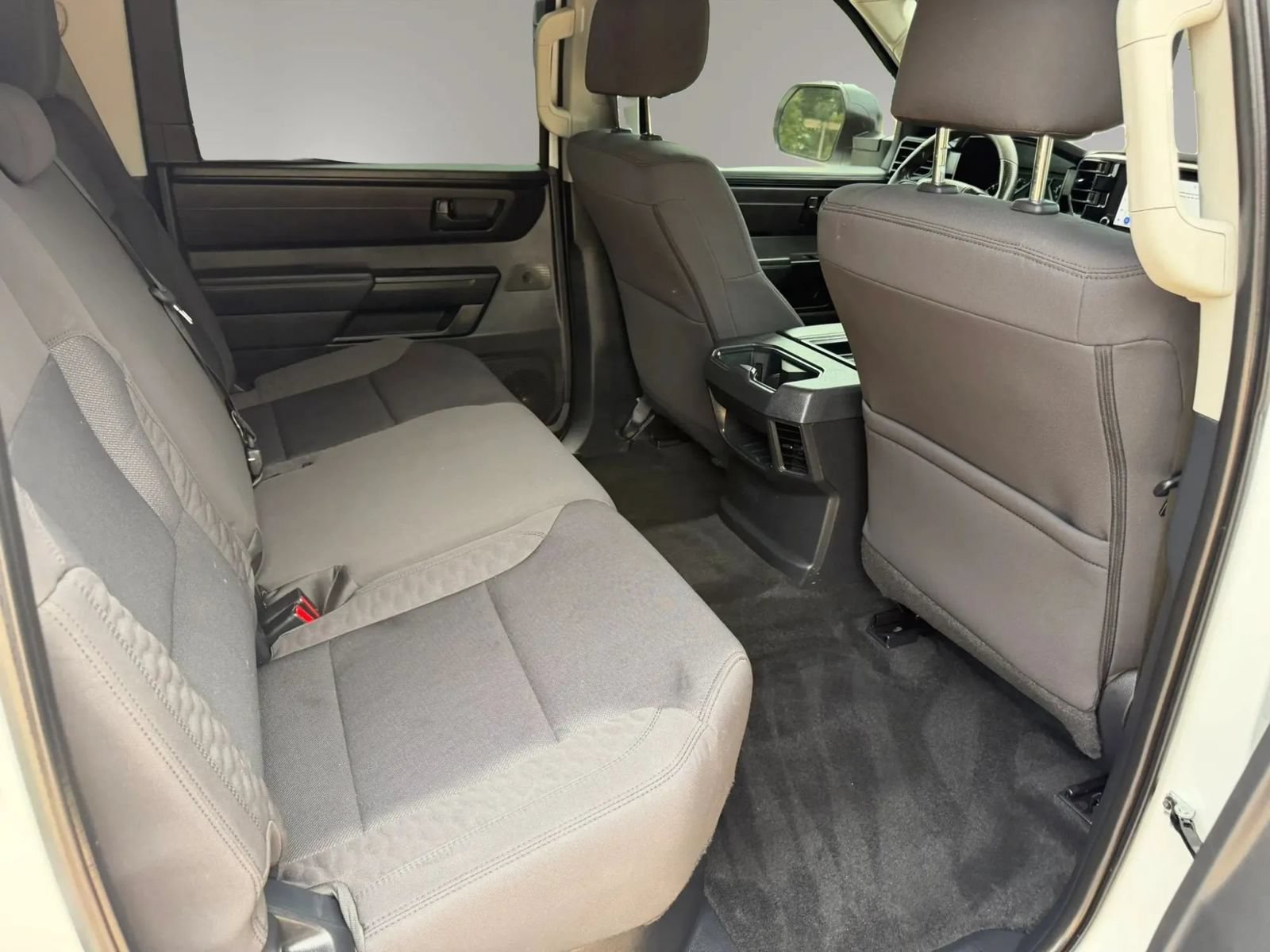 Used 2024 Toyota Tundra SR AWD/4WD image 26