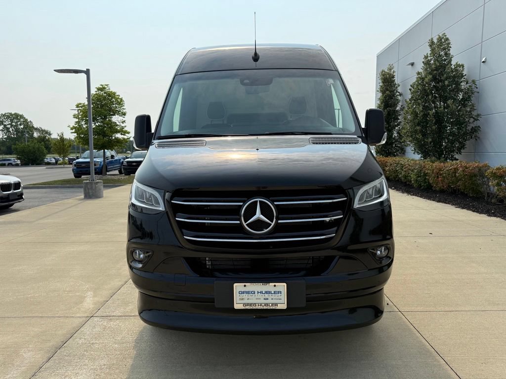 Used 2023 Mercedes-Benz Sprinter 3500 image 18