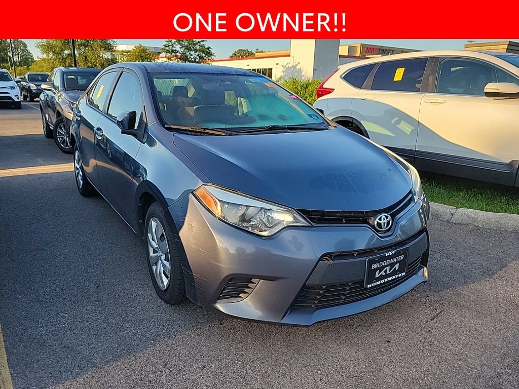 Used 2014 Toyota Corolla LE FWD image 3