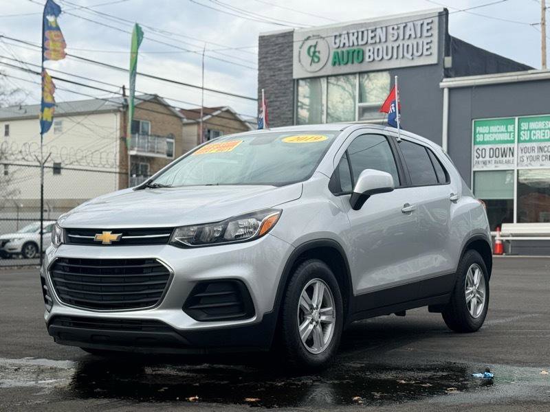 Used 2019 Chevrolet Trax LS w/ Tint and Cruise Package