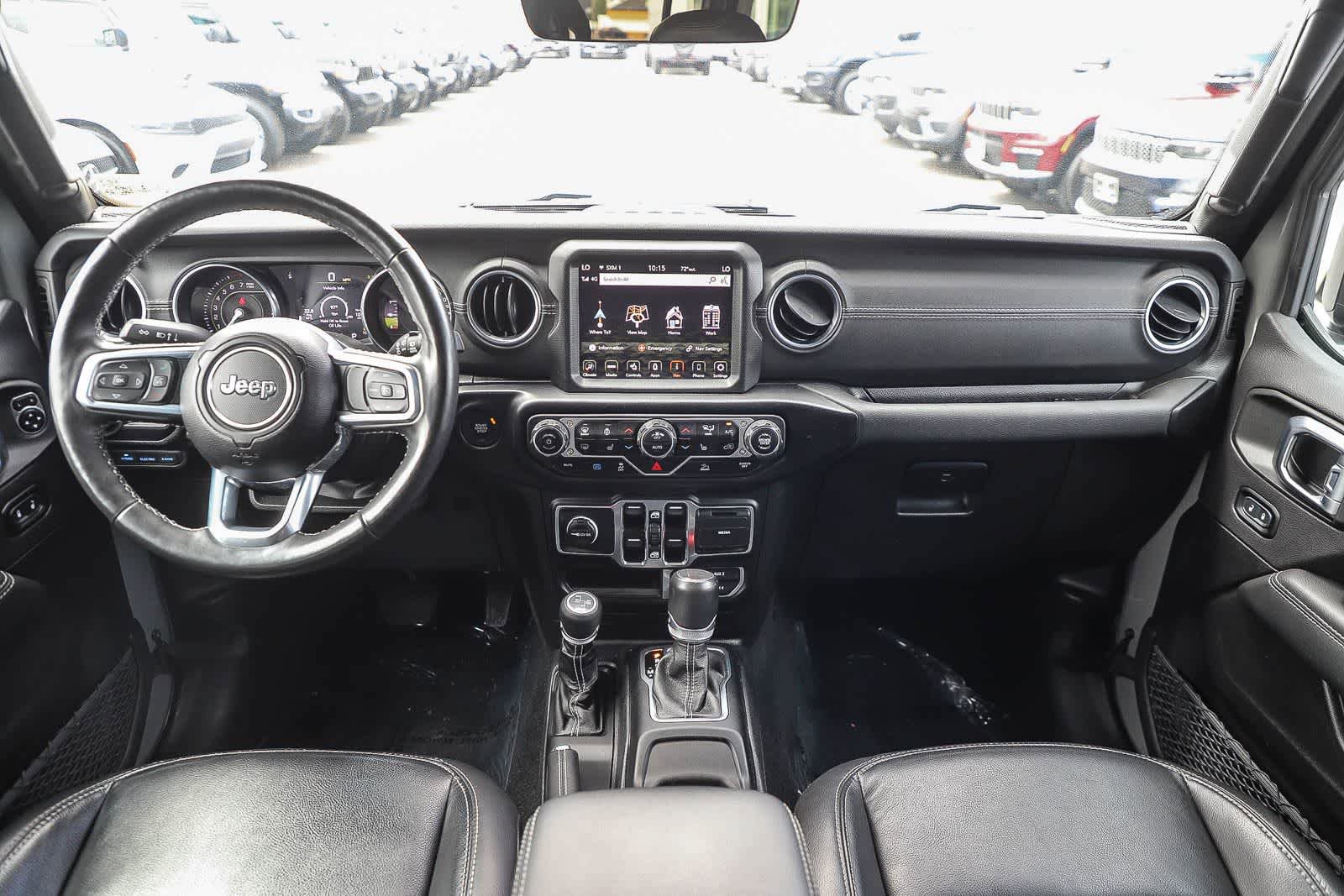 Used 2023 Jeep Wrangler Unlimited Sahara w/ Cold Weather Group AWD/4WD image 11