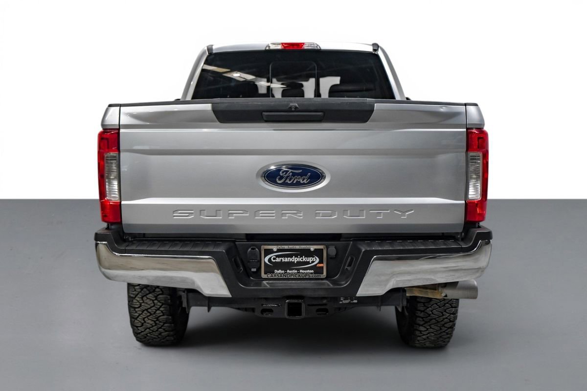 Used 2019 Ford F250 XL w/ STX Appearance Package AWD/4WD image 7
