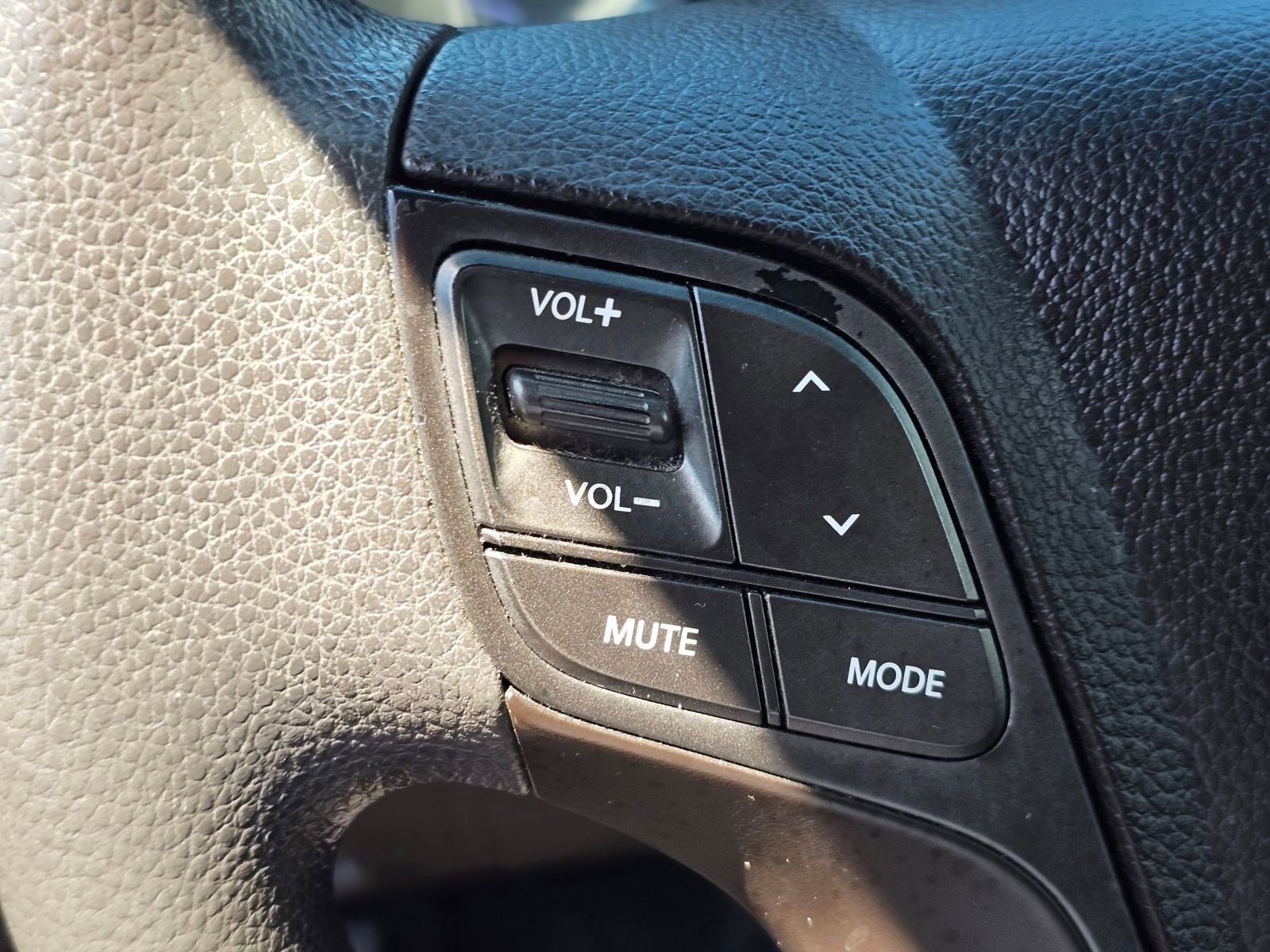 Used 2018 Hyundai Santa Fe Sport FWD image 18