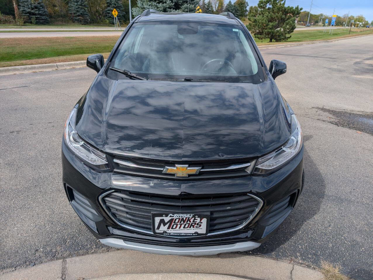 Used 2017 Chevrolet Trax LT w/ LT Convenience Package image 4