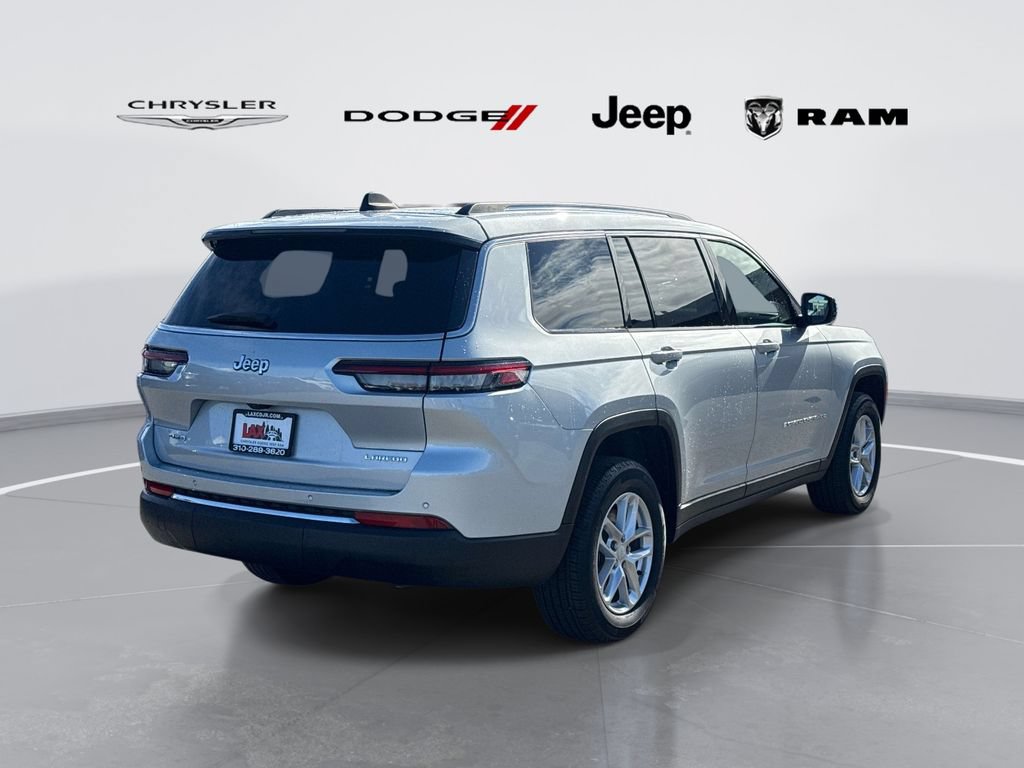 Used 2023 Jeep Grand Cherokee L Laredo AWD/4WD image 3