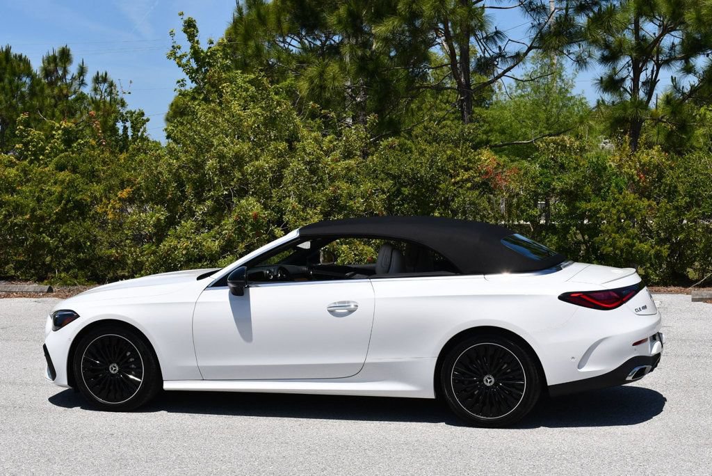Used 2026 Mercedes-Benz CLE 450 4MATIC Cabriolet image 4