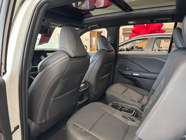 New 2026 Lexus TX 500h AWD image 37