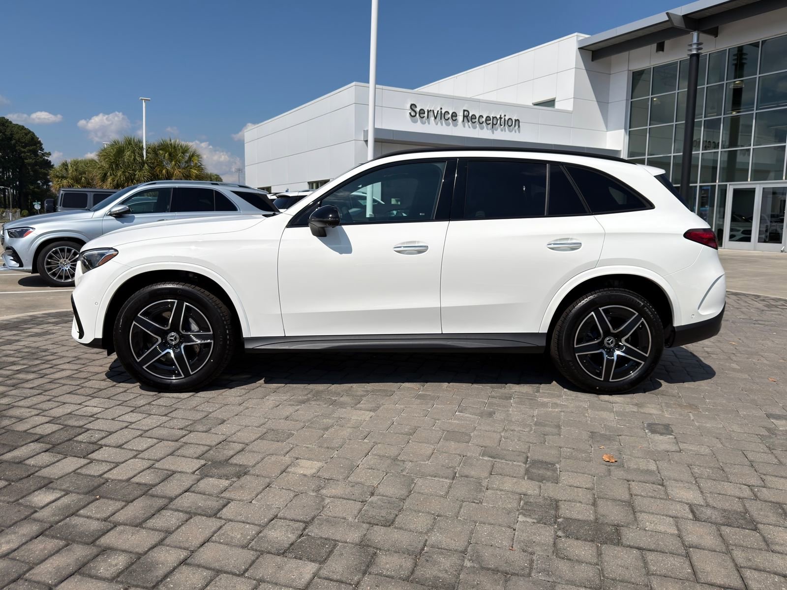Used 2026 Mercedes-Benz GLC 300 image 12