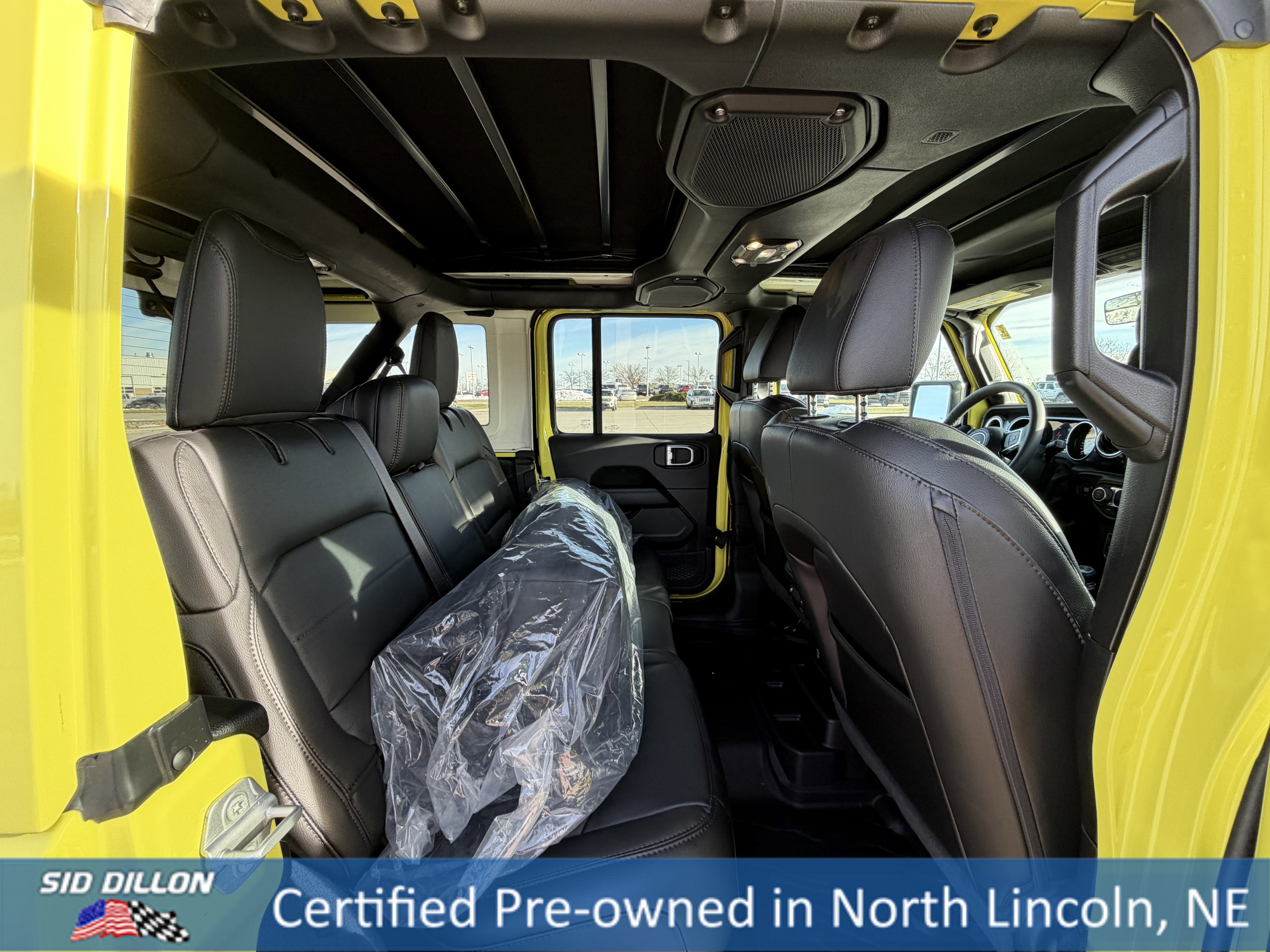 Used 2023 Jeep Wrangler Unlimited Sahara image 23