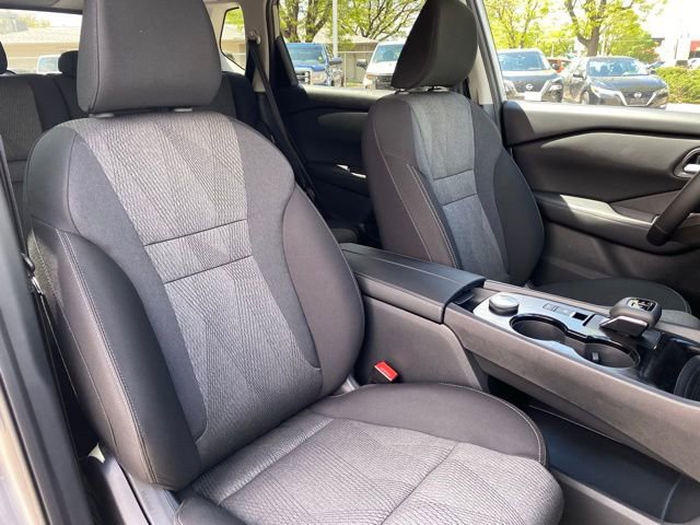New 2026 Nissan Rogue SV AWD/4WD image 9