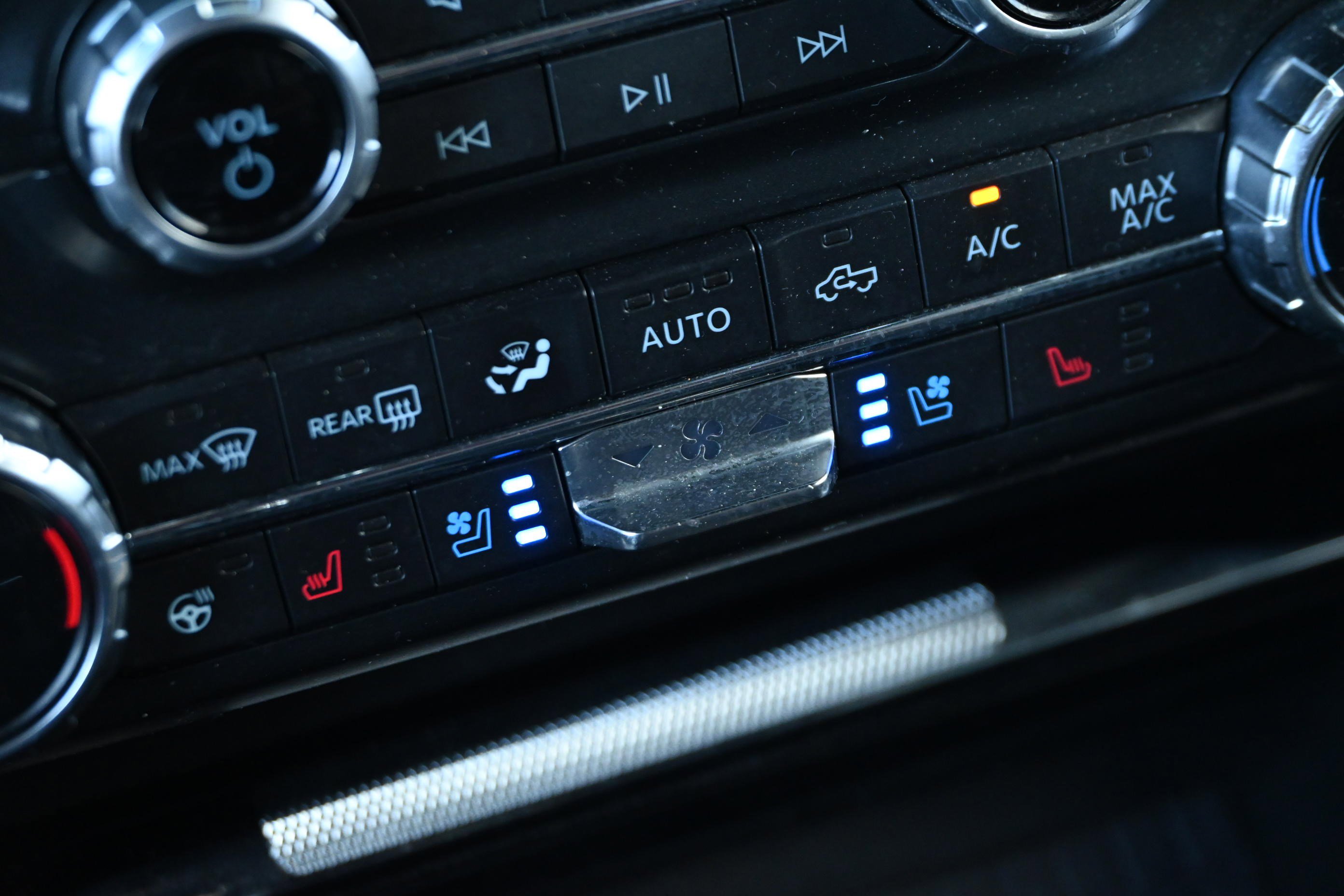 Used 2022 Ford F150 Lariat w/ Equipment Group 502A High AWD/4WD image 38