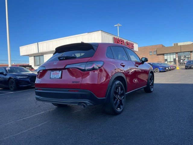 Used 2023 Honda HR-V Sport image 4