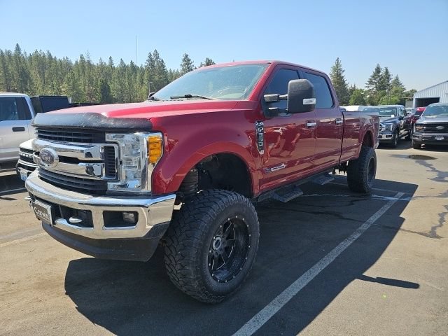 Used 2017 Ford F350 XLT w/ XLT Premium Package AWD/4WD image 5