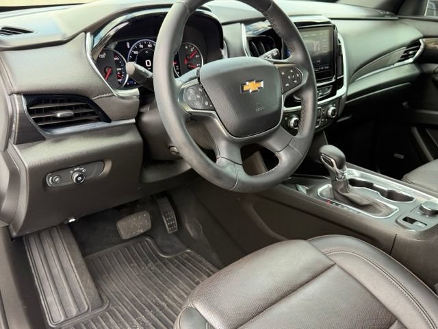 Used 2023 Chevrolet Traverse High Country AWD/4WD image 13
