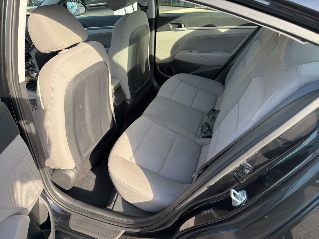 Used 2020 Hyundai Elantra Value Edition w/ Cargo Package (C1) image 16