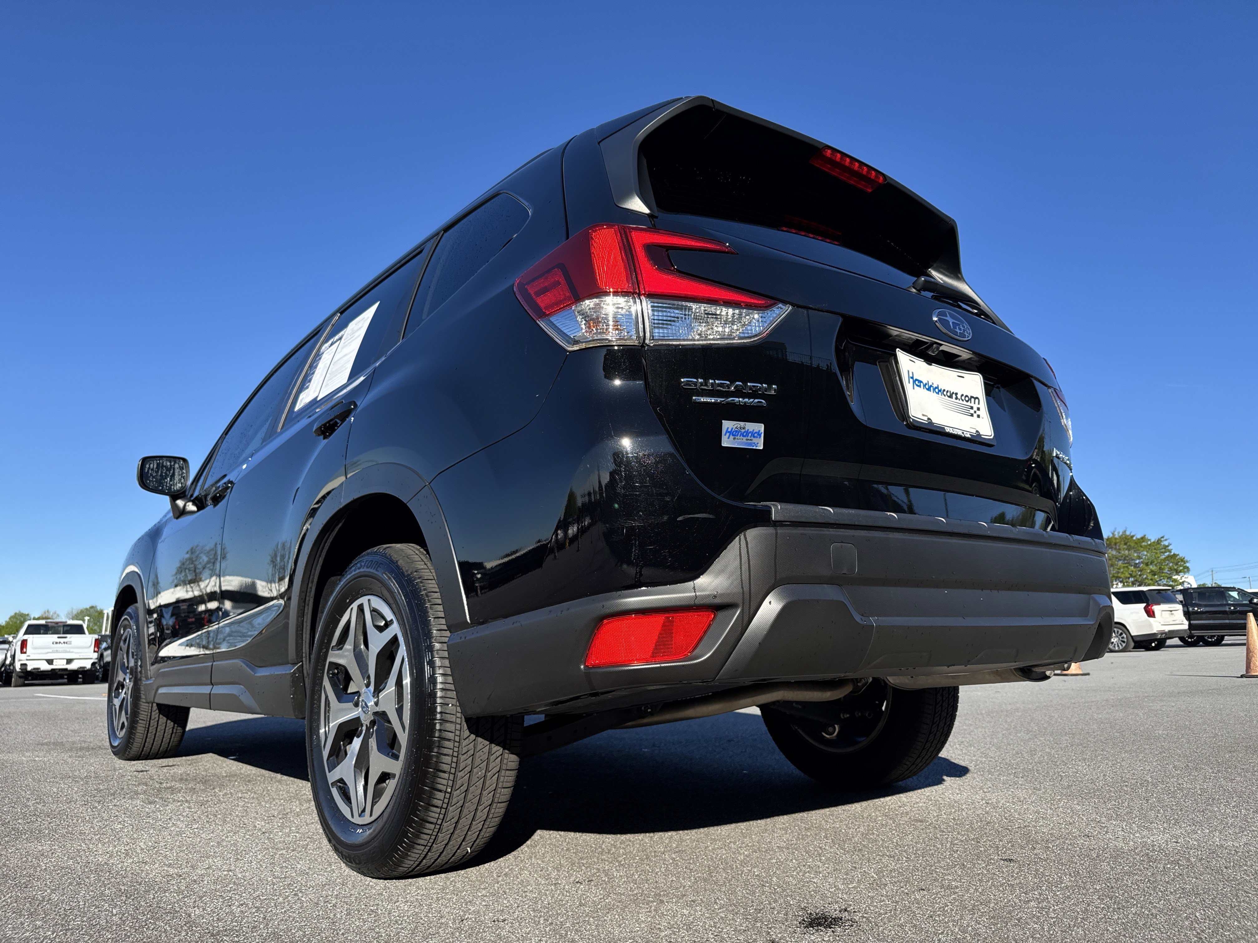 Used 2024 Subaru Forester Premium image 8