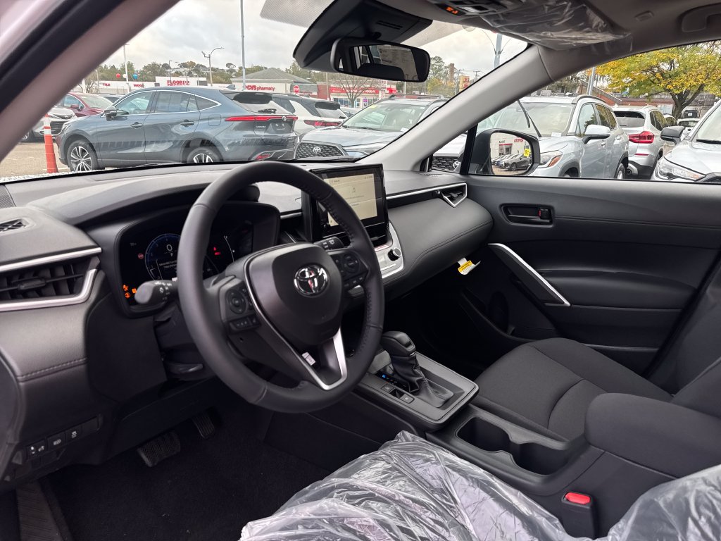 New 2026 Toyota Corolla Cross LE w/ Moonroof Package AWD/4WD image 14