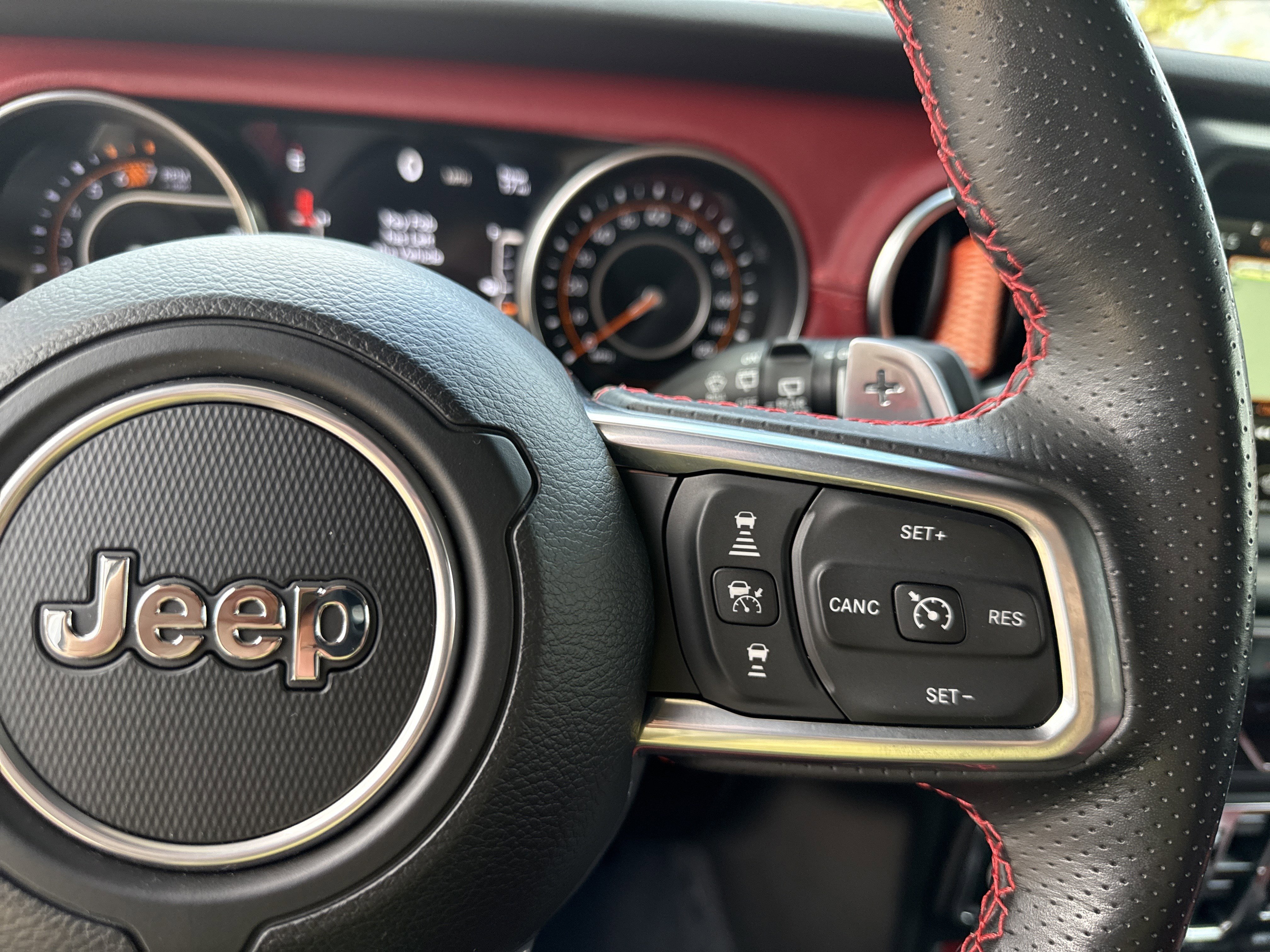 Used 2023 Jeep Wrangler Unlimited Rubicon 392 AWD/4WD image 29