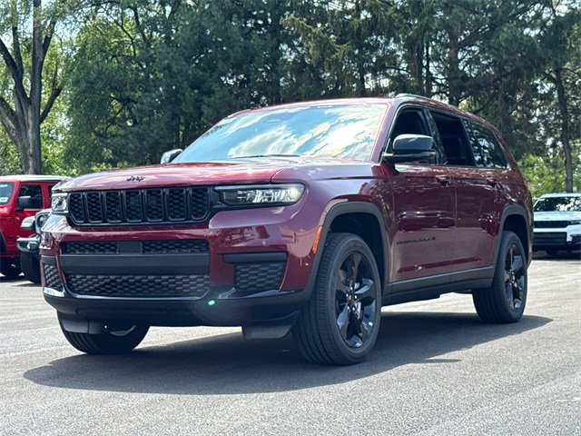 New 2025 Jeep Grand Cherokee L Altitude image 10