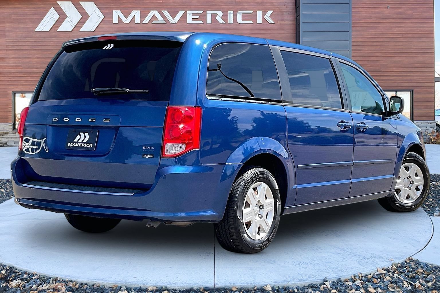 Used 2011 Dodge Grand Caravan Express FWD image 5