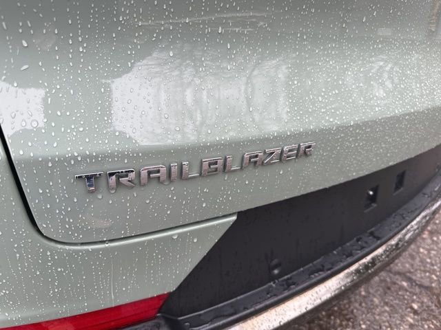 Used 2024 Chevrolet TrailBlazer ACTIV w/ Driver Confidence Package image 21