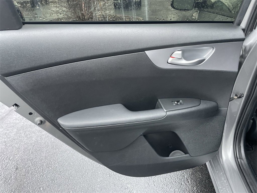 Certified 2022 Kia Forte LXS w/ LXS Technology Package image 20