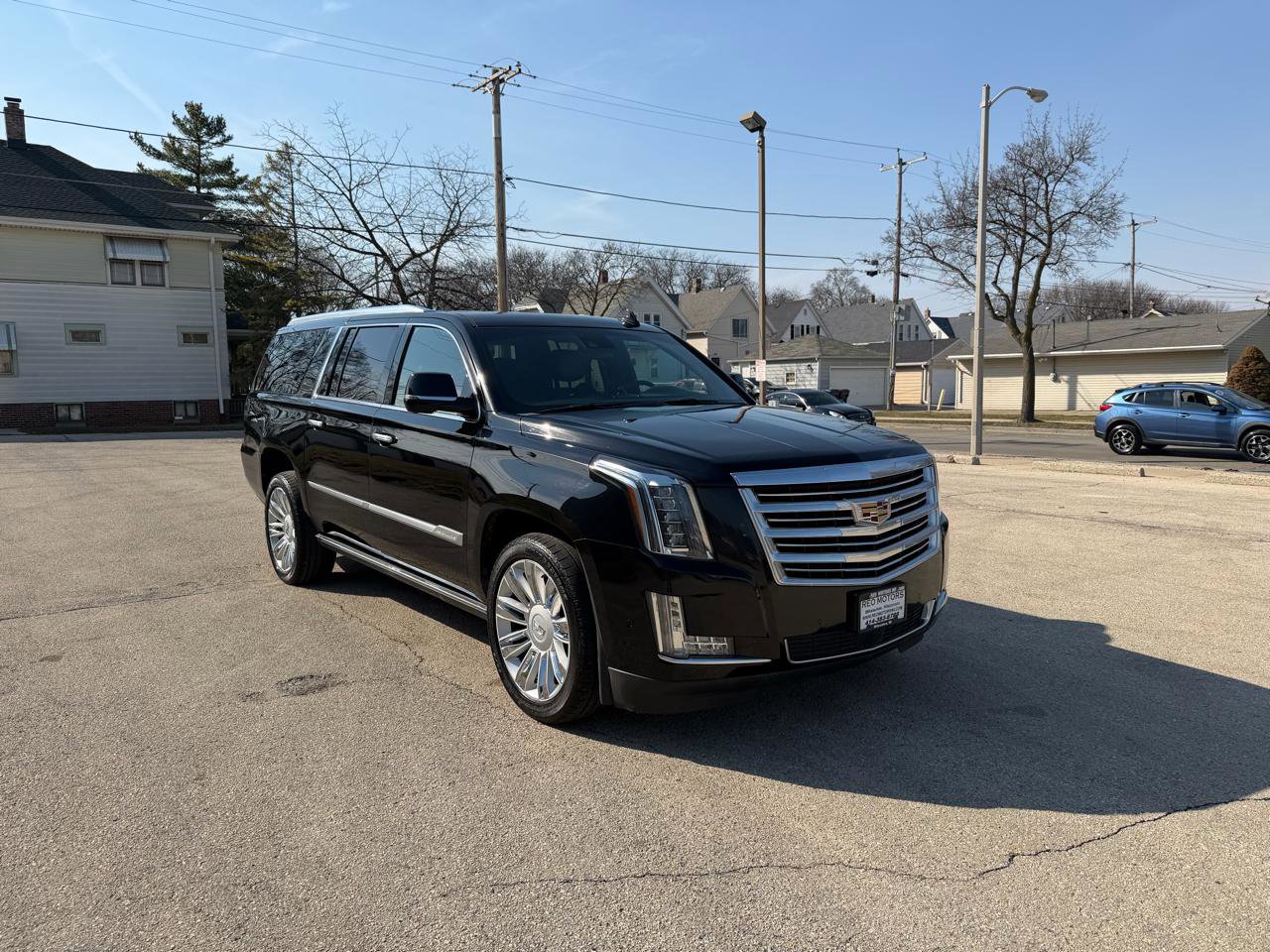 Used 2020 Cadillac Escalade ESV Platinum AWD/4WD image 1