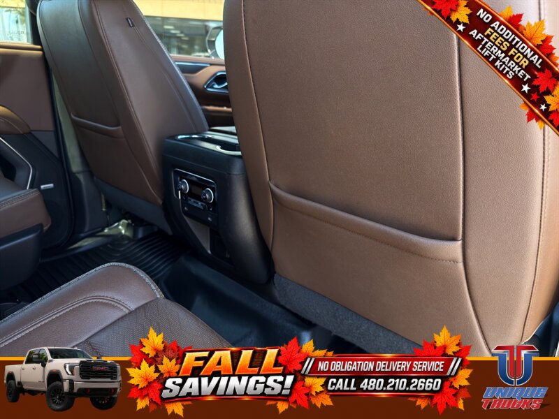 Used 2022 Chevrolet Suburban High Country AWD/4WD image 25