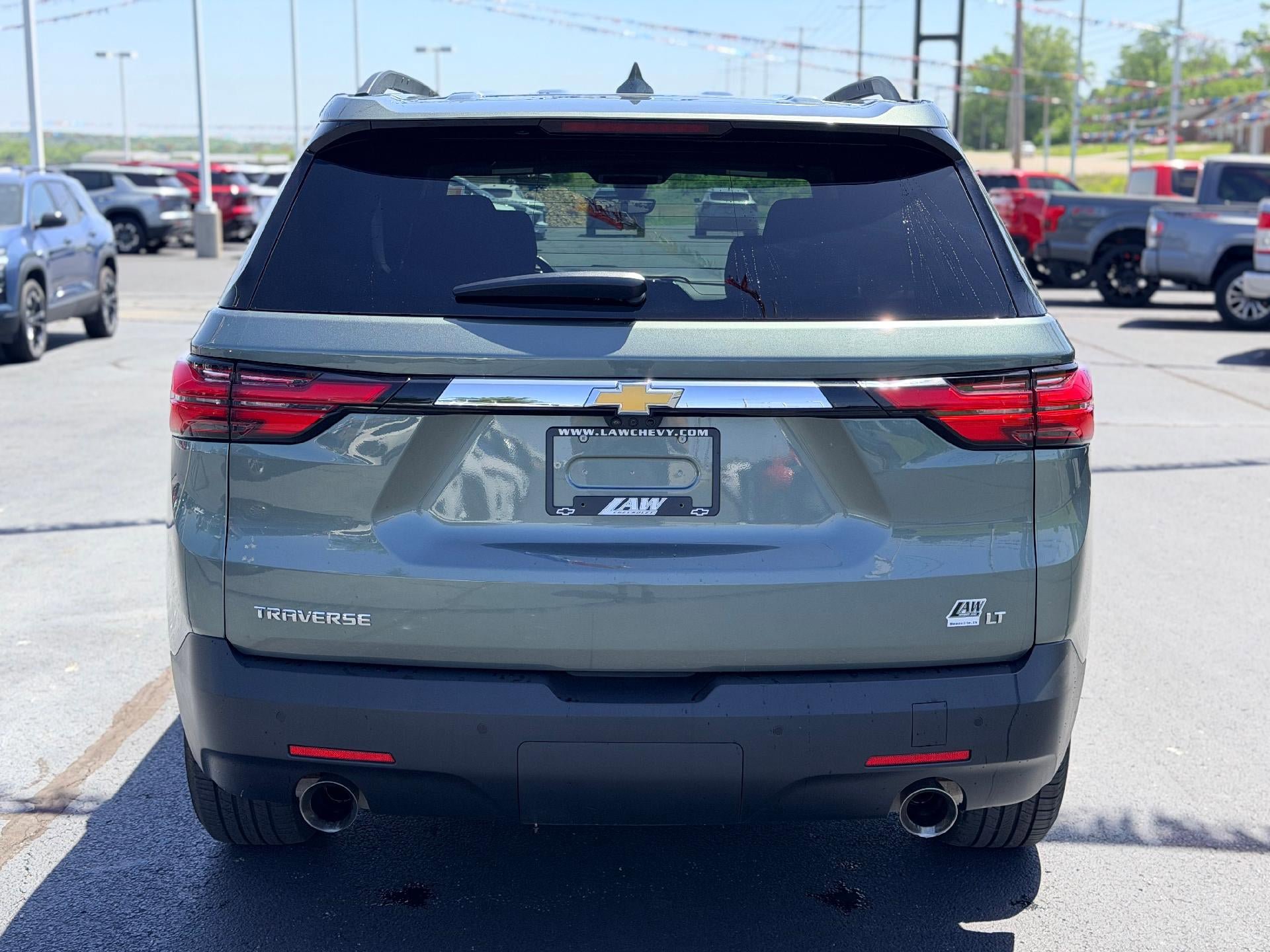 Used 2022 Chevrolet Traverse LT FWD image 6