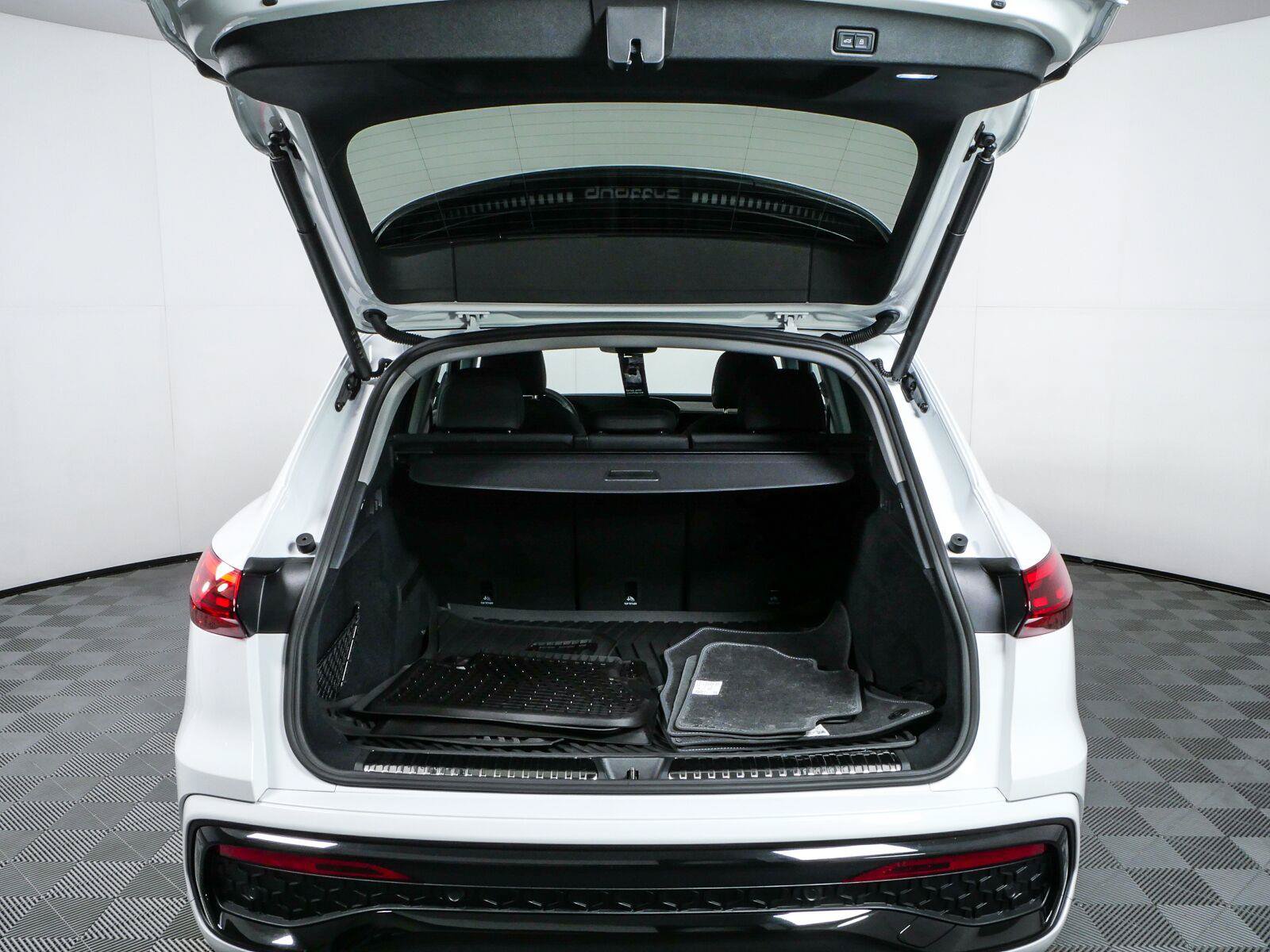 New 2026 Audi Q5 2.0T AWD/4WD image 32