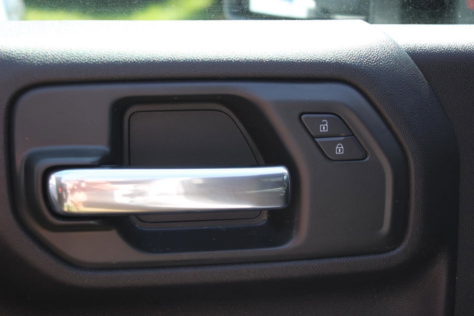 New 2026 GMC Sierra 3500 Pro w/ Convenience Package image 8