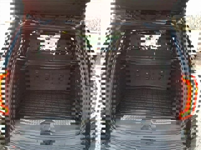 Used 2023 GMC Yukon XL AT4 w/ AT4 Premium Plus Package image 20