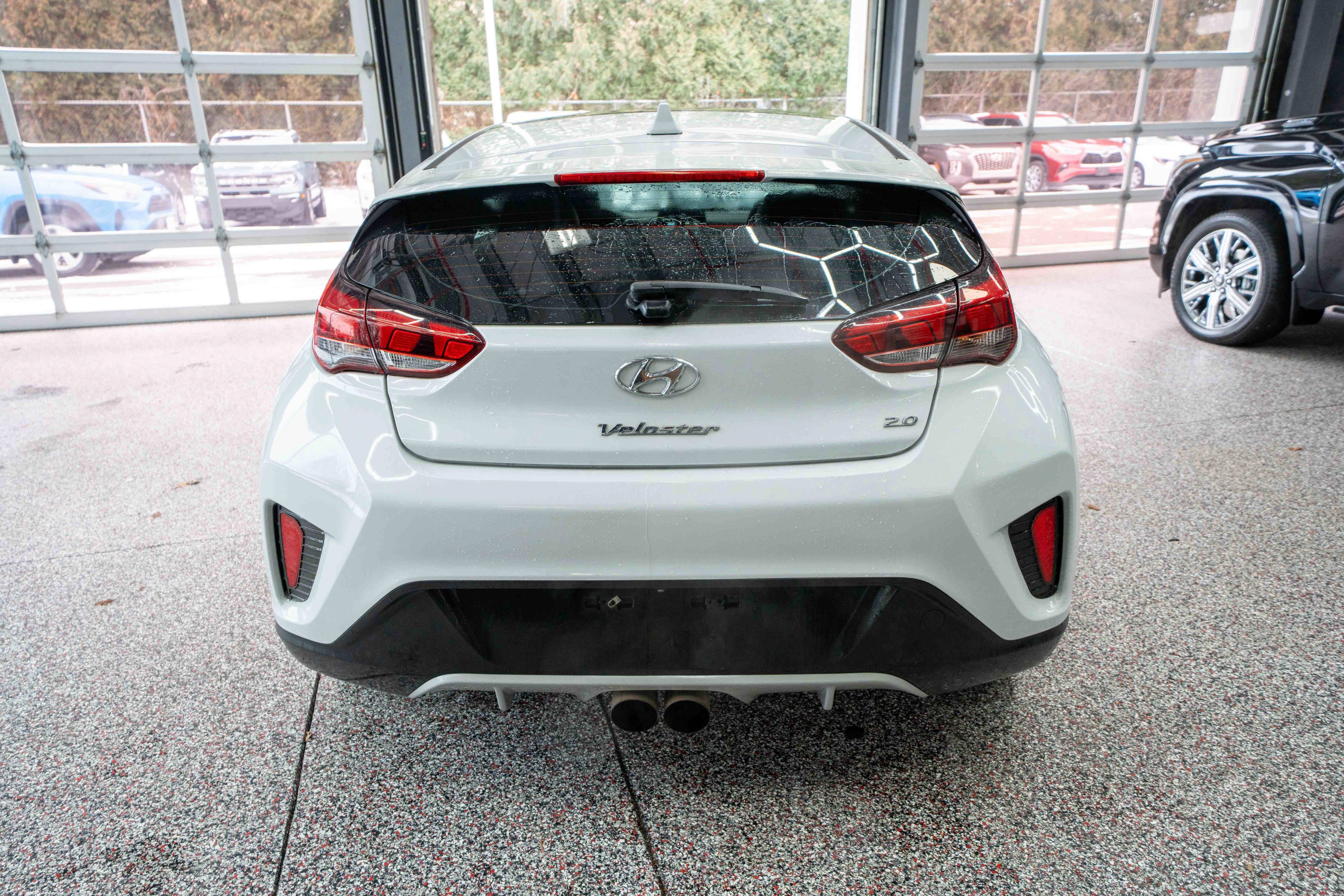 Used 2019 Hyundai Veloster 2.0 Premium image 3