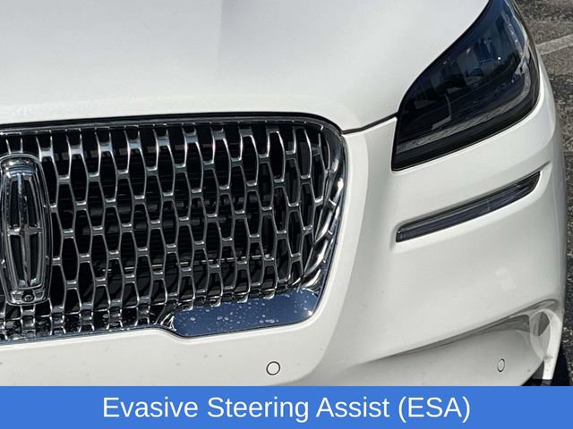 Used 2022 Lincoln Corsair Reserve w/ Equipment Group 201A image 11