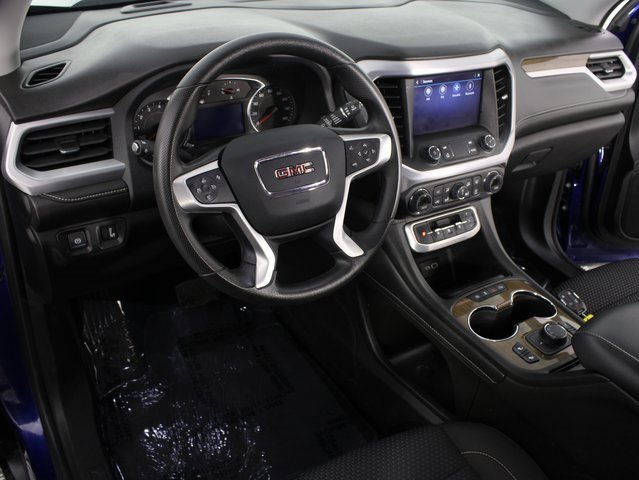 Used 2023 GMC Acadia SLE w/ Driver Convenience Package image 9