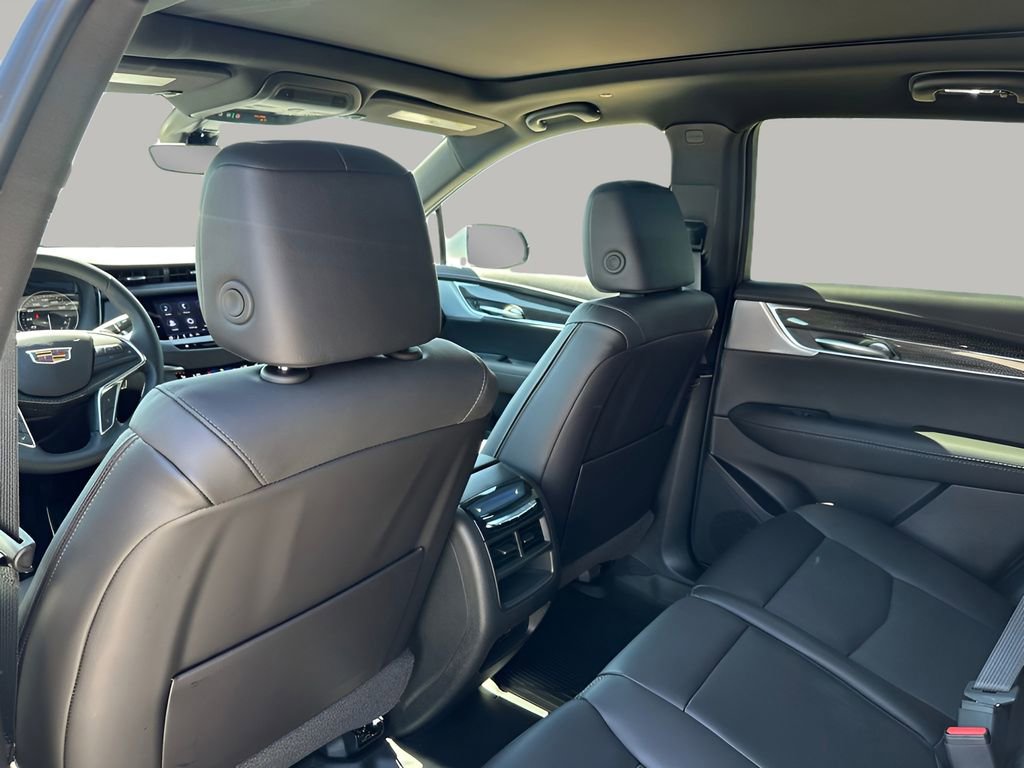 New 2026 Cadillac XT5 Sportv w/ LPO, Onyx Lite Package AWD/4WD image 18