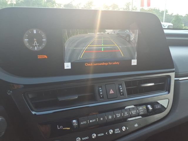 Used 2023 Lexus ES 350 w/ Accessory Package (Z2) FWD image 18