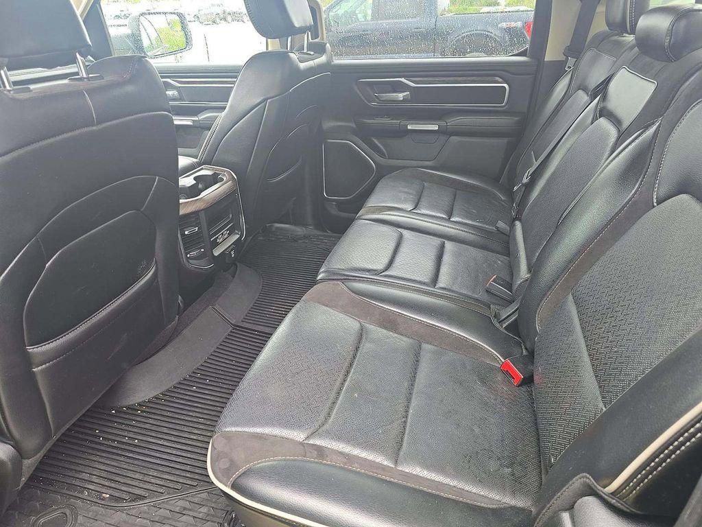 Used 2019 RAM 1500 Laramie AWD/4WD image 9