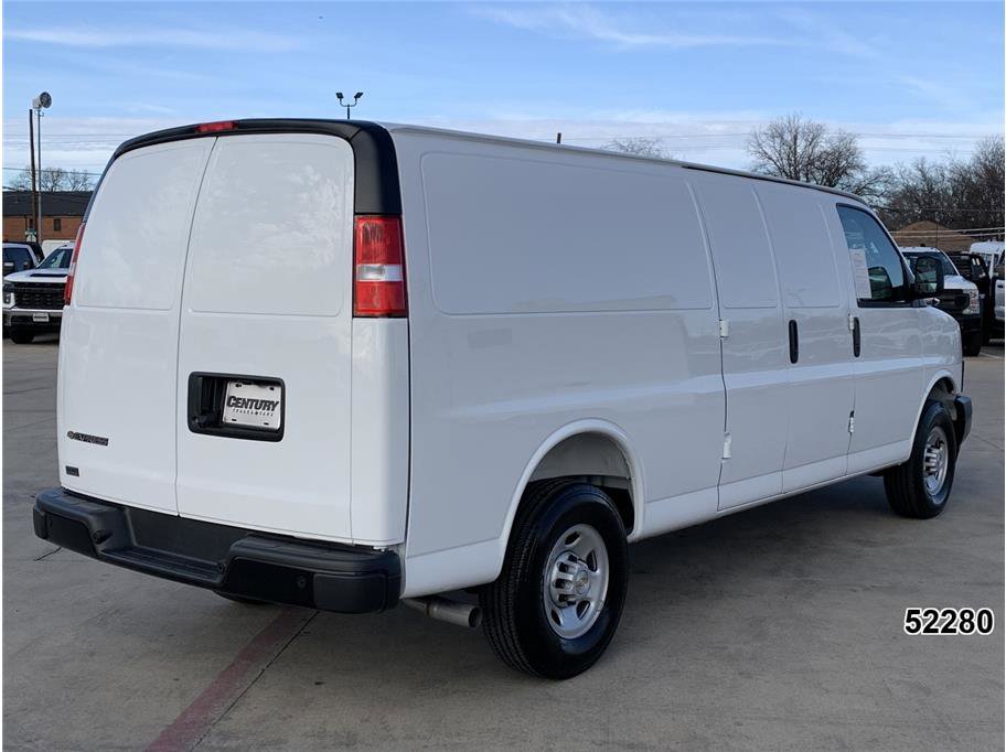 Used 2025 Chevrolet Express 2500 Extended w/ Communications Package image 2