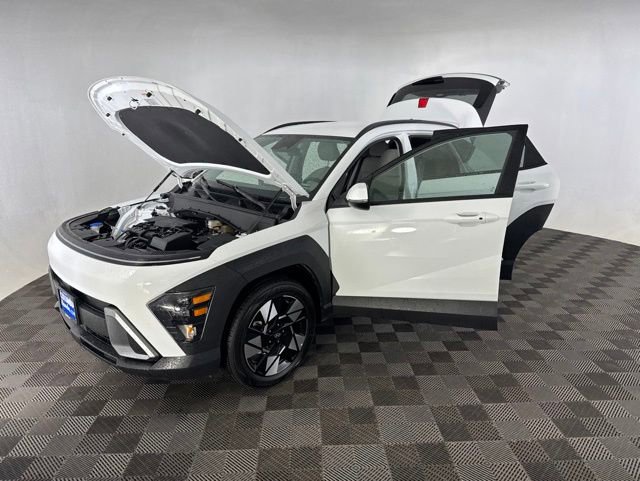 Used 2025 Hyundai Kona SEL FWD image 12