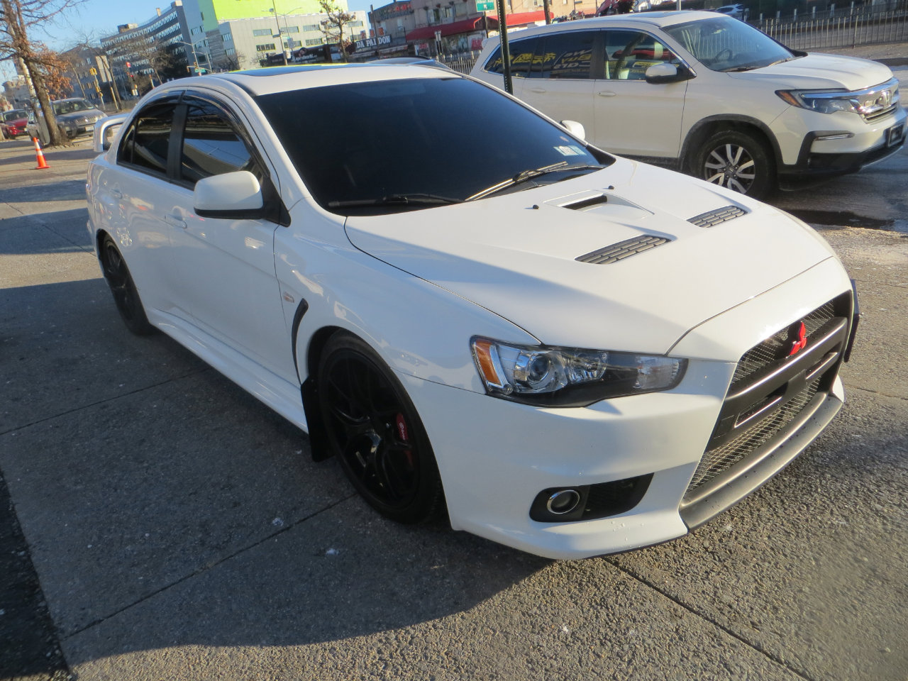 Used 2014 Mitsubishi Lancer Evolution GSR image 3