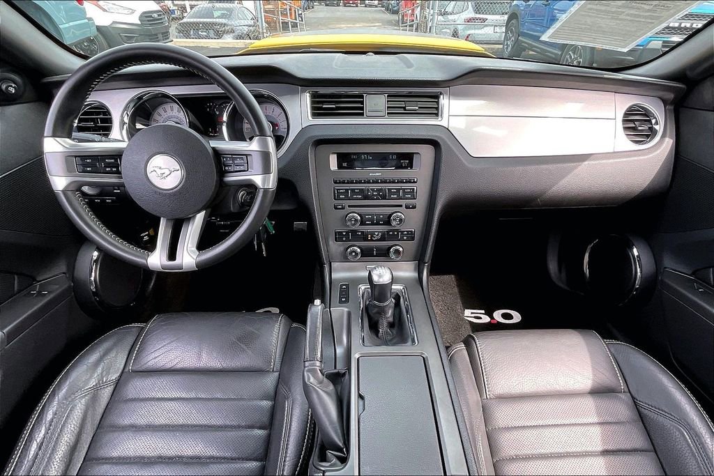 Used 2011 Ford Mustang GT Premium w/ GT Coupe Accessory Pkg 5 RWD image 14