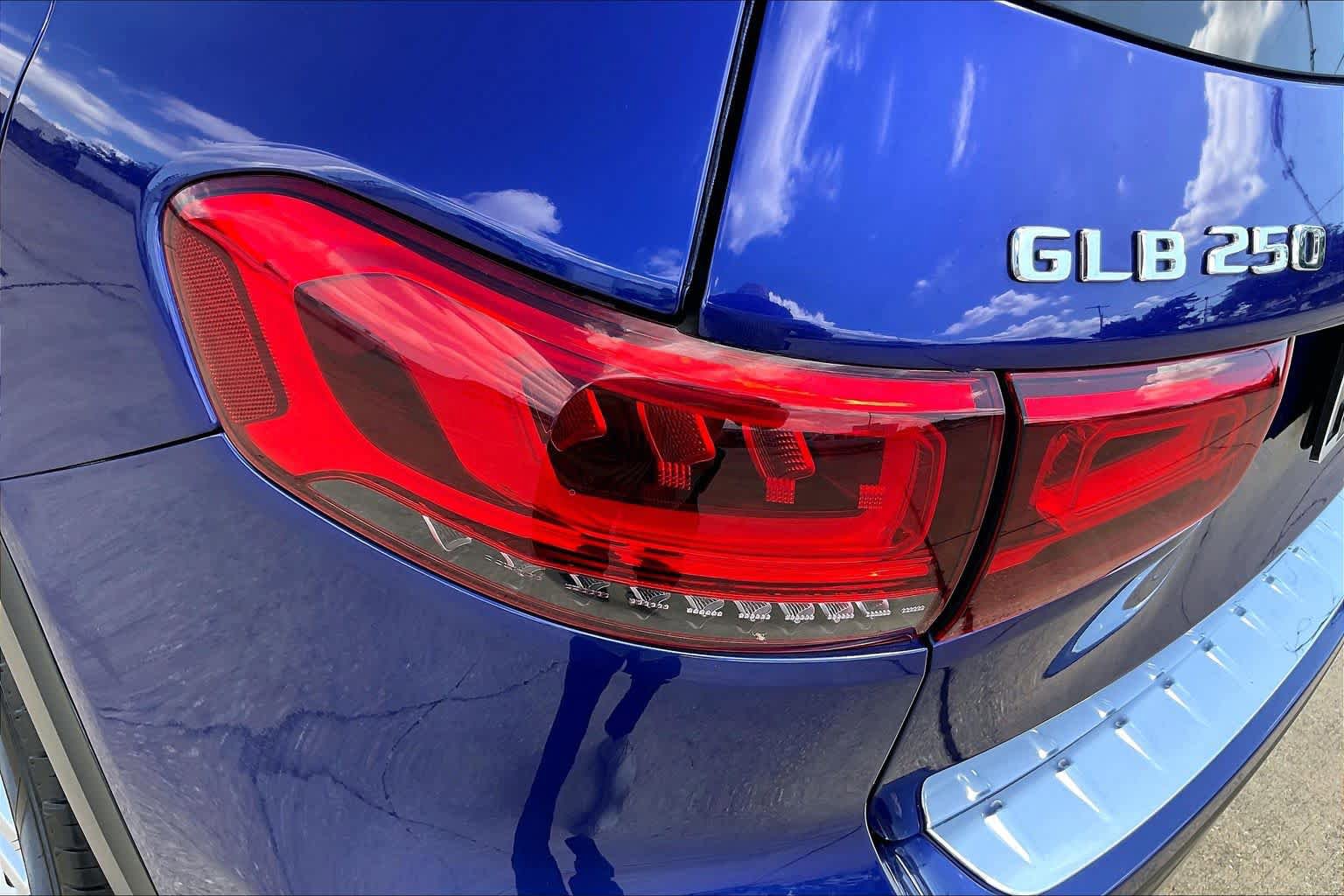 Used 2020 Mercedes-Benz GLB 250 4MATIC image 29