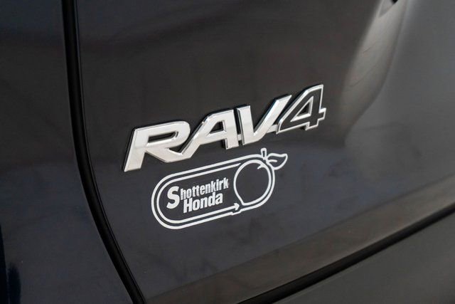 Used 2019 Toyota RAV4 Limited w/ Cold Weather Package image 10