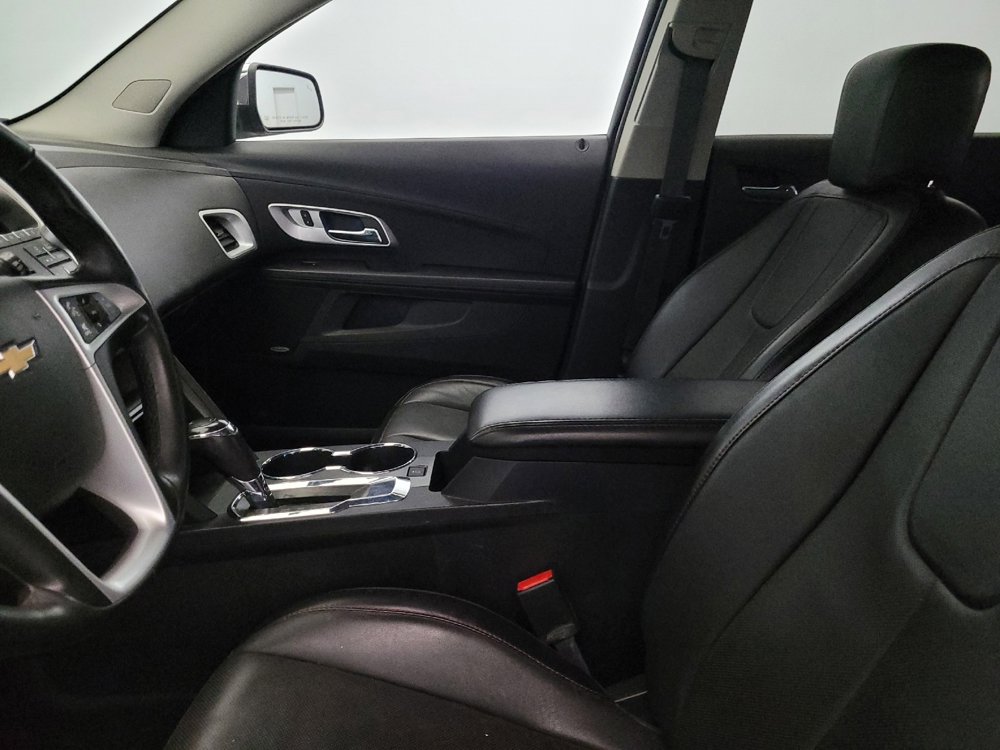 Used 2016 Chevrolet Equinox LTZ w/ Enhanced Convenience Package AWD/4WD image 17